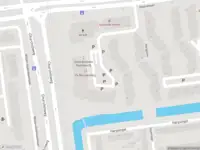 Ambulance met grote spoed naar de Hargplein in Schiedam