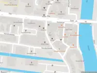 Brandweer met gepaste spoed naar de Koninginneweg in Boskoop