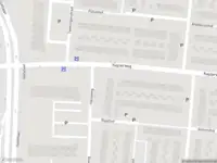 Ambulance met grote spoed naar de Halleyweg in Dordrecht