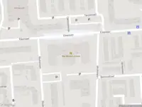 Ambulance met gepaste spoed naar de Eikenlaan in Spijkenisse