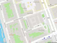 Ambulance met grote spoed naar de Leeuwenhoekstraat in Amsterdam