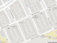 Ambulance met gepaste spoed naar de Waldeck Pyrmontweg in Dordrecht