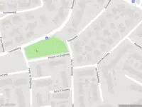 Politie naar de Ambachtsweg in Groesbeek vanwege aanrijding met letsel