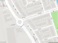 Ambulance met grote spoed naar de De Gouwe in Pijnacker