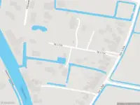 Brandweer met grote spoed naar de Oan 'e Dyk in Snakkerburen vanwege voertuigbrand