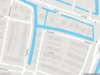 Ambulance met grote spoed naar de Wolweverij in Barendrecht