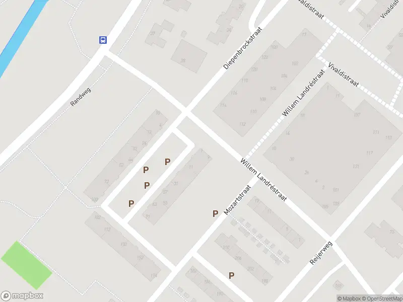 Ambulance met gepaste spoed naar de Mozartstraat in Ridderkerk