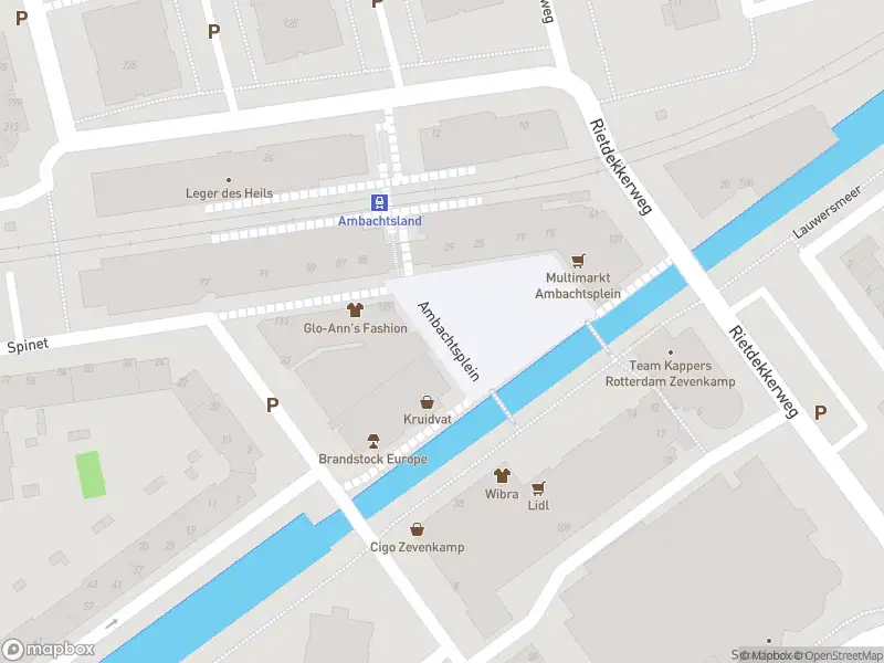 Ambulance met gepaste spoed naar de Ambachtsplein in Rotterdam