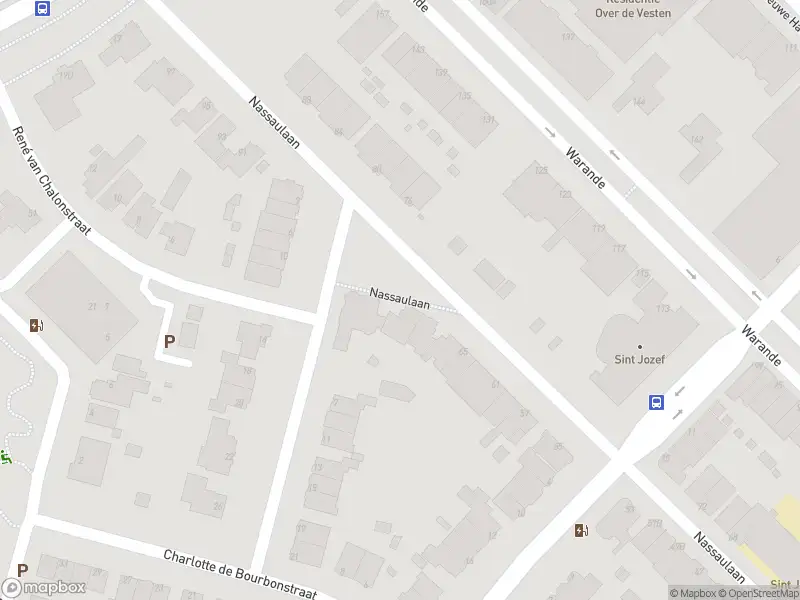 Ambulance met gepaste spoed naar de Nassaulaan in Schiedam