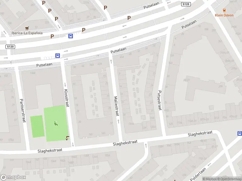 Ambulance met gepaste spoed naar de Maliestraat in Rotterdam