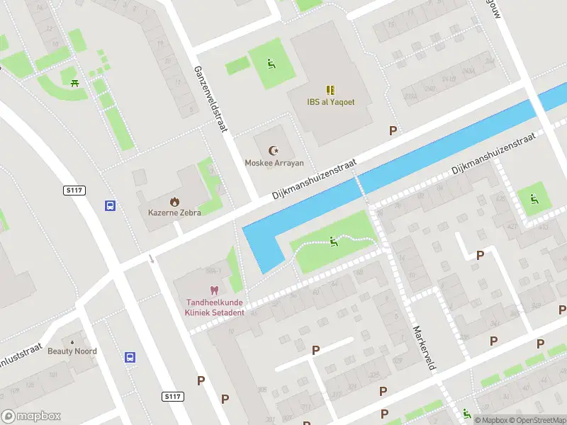 Ambulance met grote spoed naar de Balgzandstraat in Amsterdam