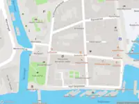 Ambulance met gepaste spoed naar de Morssingelterrein in Leiden