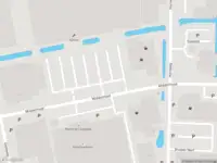 Brandweer met gepaste spoed naar de Middelmoot in Broek op Langedijk vanwege afgaan automatisch brandalarm