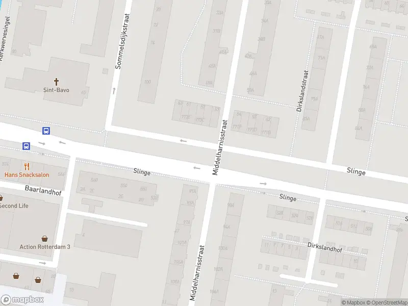 Ambulance met gepaste spoed naar de Middelharnisstraat in Rotterdam