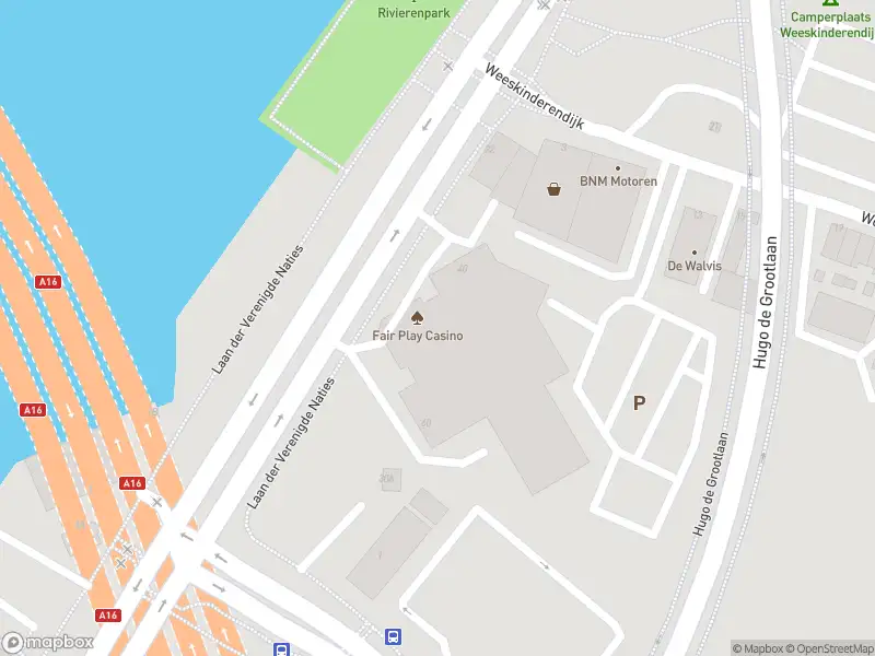 Ambulance met gepaste spoed naar de Laan der Verenigde Naties in Dordrecht