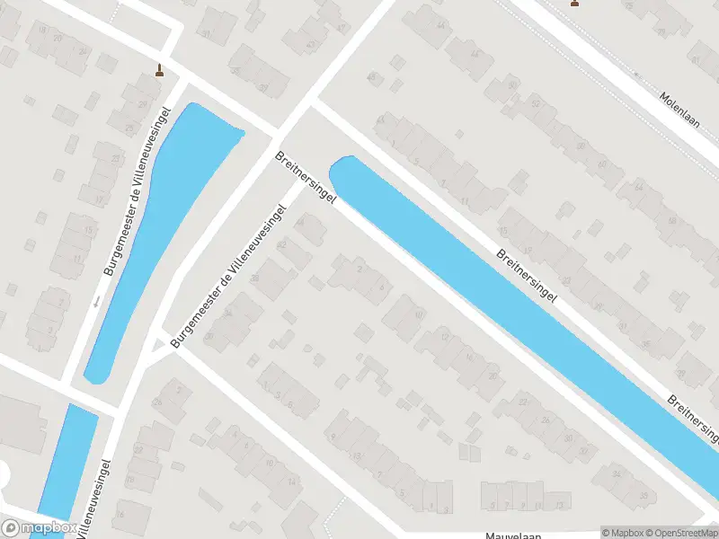 Ambulance met grote spoed naar de Breitnersingel in Rotterdam