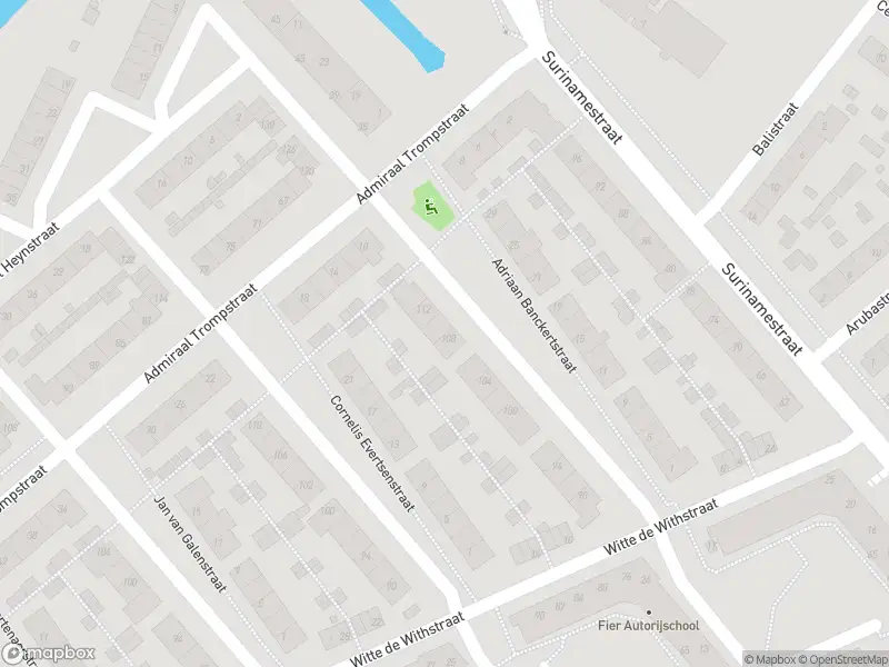 Ambulance met gepaste spoed naar de Adriaan Banckertstraat in Zwijndrecht