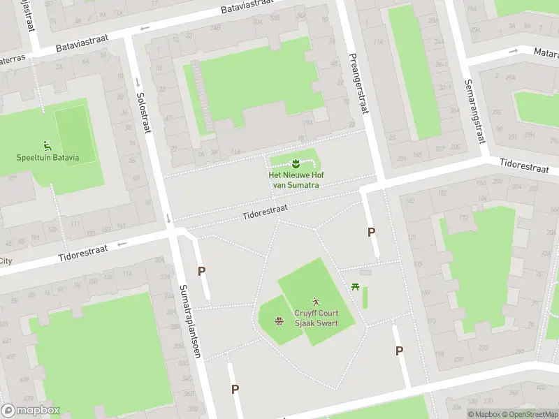 Ambulance met grote spoed naar de Bataviastraat in Amsterdam