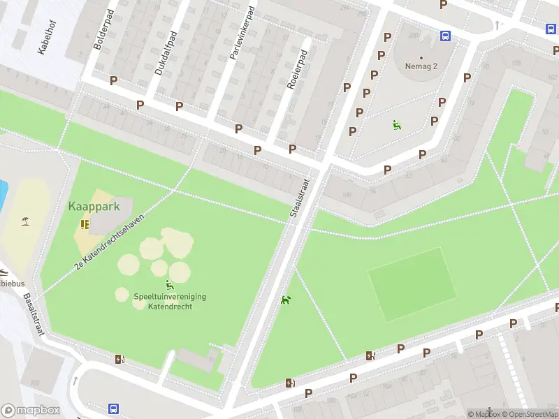 Ambulance met grote spoed naar de Wilhelminakade in Rotterdam