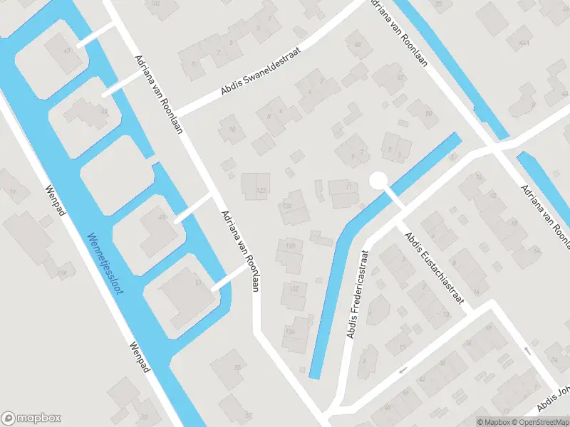 Politie met grote spoed naar de Adriana van Roonlaan in 's-Gravenhage vanwege voertuigen te water