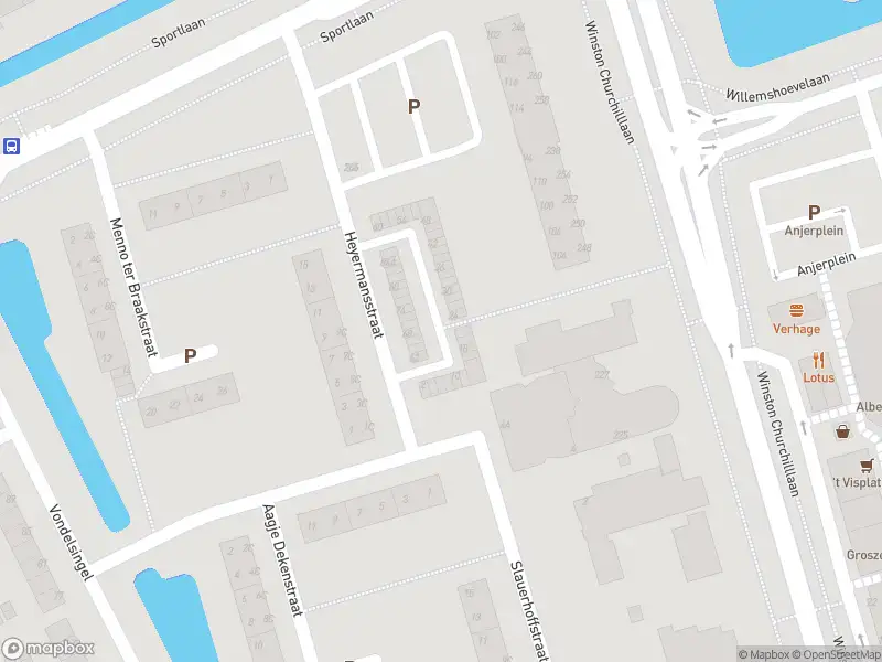 Ambulance met gepaste spoed naar de Heyermansstraat in Spijkenisse