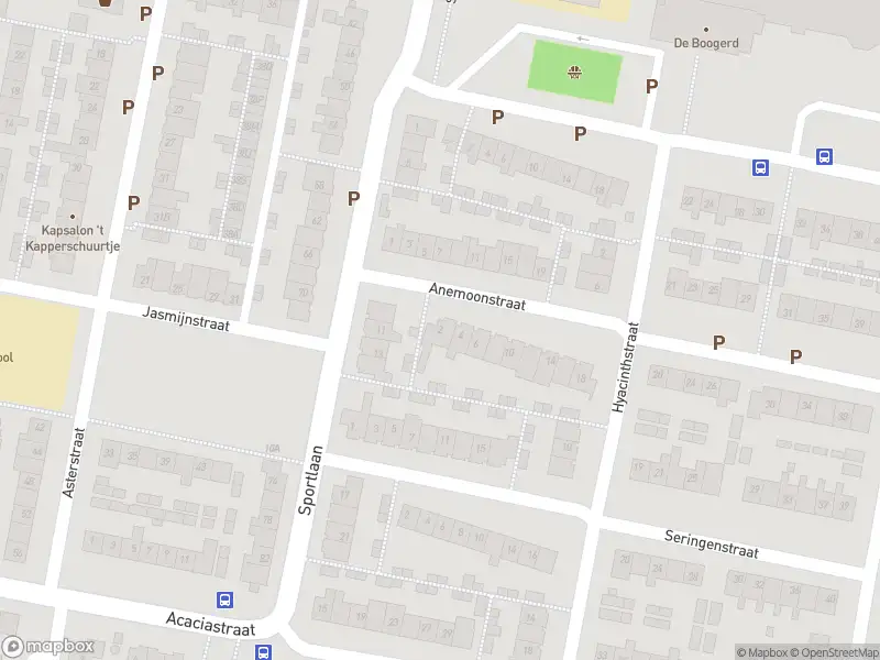 Ambulance met gepaste spoed naar de Anemoonstraat in Oud-Beijerland