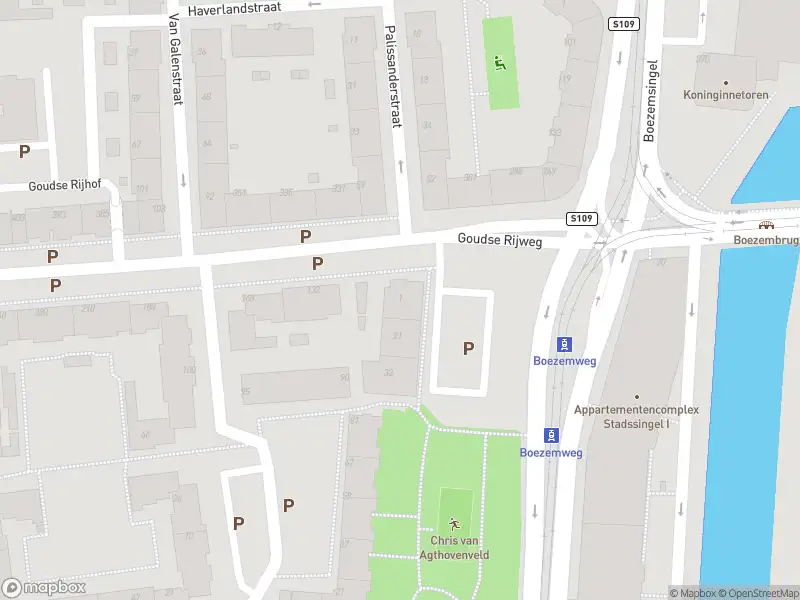 Ambulance met grote spoed naar de Leo Ottplaats in Rotterdam