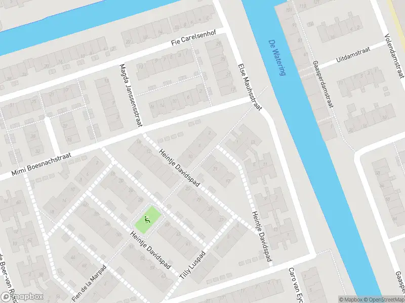 Ambulance met gepaste spoed naar de Elsbroekplantsoen in Zaandam