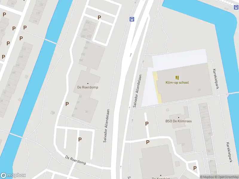 Ambulance met gepaste spoed naar de Meeuwstraat in Purmerend