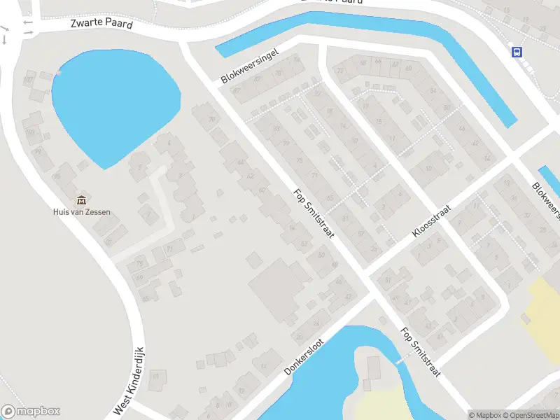 Ambulance met gepaste spoed naar de Fop Smitstraat in Alblasserdam