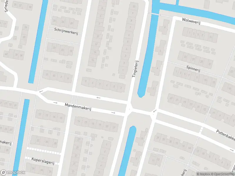 Ambulance met gepaste spoed naar de Mandenmakerij in Barendrecht