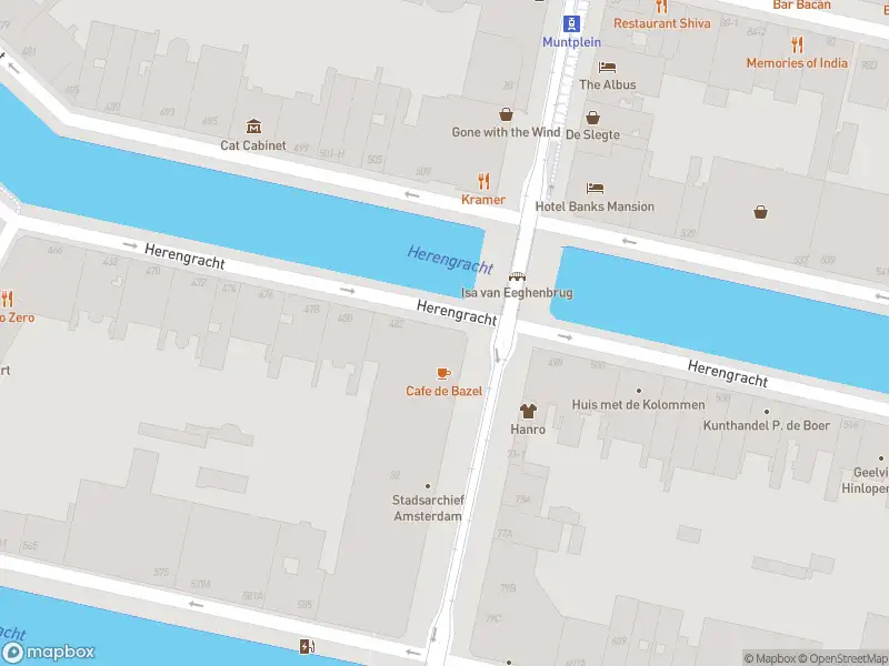 Brandweer met gepaste spoed naar de Kerkstraat in Amsterdam vanwege wateroverlast