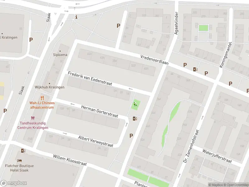 Ambulance met gepaste spoed naar de Frederik van Eedenstraat in Rotterdam