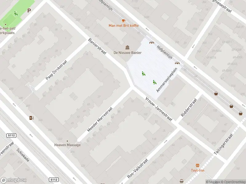 Ambulance naar de Meester Marrestraat in Rotterdam