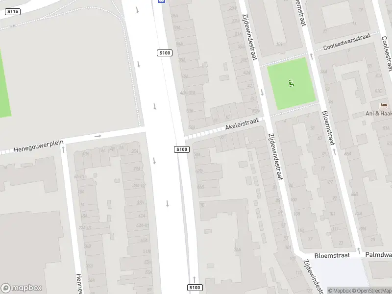 Ambulance met grote spoed naar de Henegouwerlaan in Rotterdam