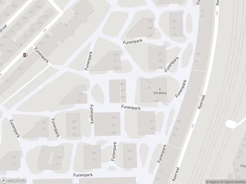 Ambulance met gepaste spoed naar de Funenpark in Amsterdam