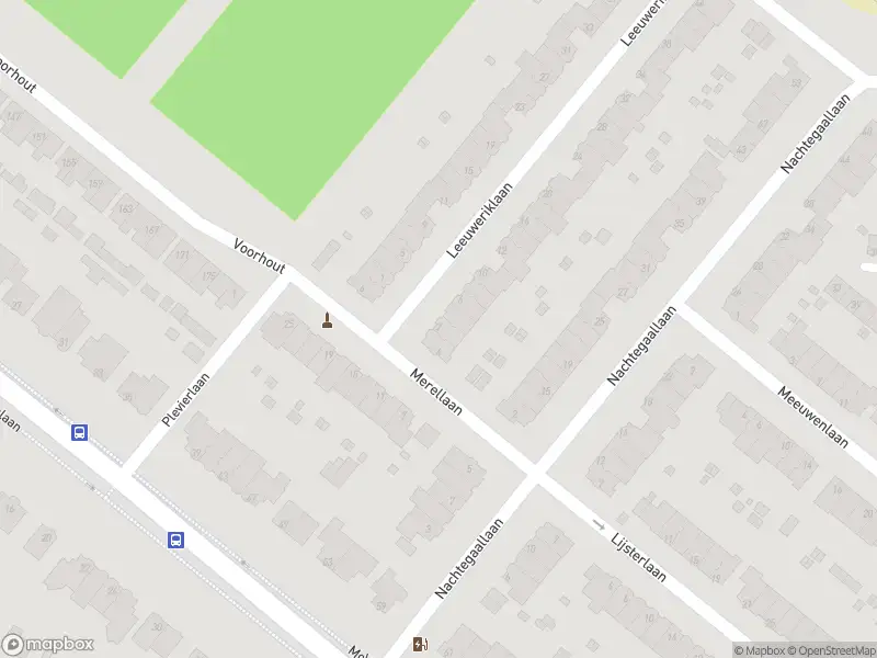 Ambulance met gepaste spoed naar de Leeuweriklaan in Rotterdam