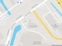 Ambulance met grote spoed naar de Hertog Aalbrechtweg in Alkmaar