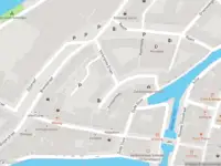 Ambulance met gepaste spoed naar de Dam in Schiedam