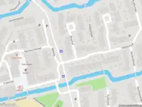 Ambulance met grote spoed naar de Beverhof in Delft