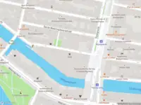 Ambulance met gepaste spoed naar de Nieuwe Weteringstraat in Amsterdam