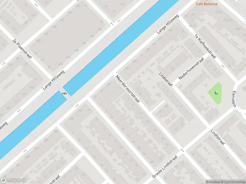 Ambulance met gepaste spoed naar de Meerdervoortstraat in Rotterdam