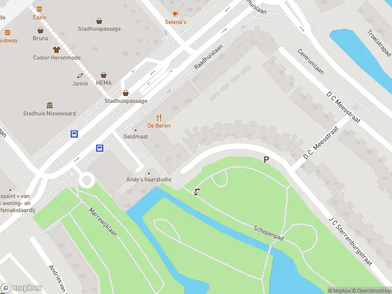 Ambulance met gepaste spoed naar de J.C. Sterrenburgstraat in Spijkenisse