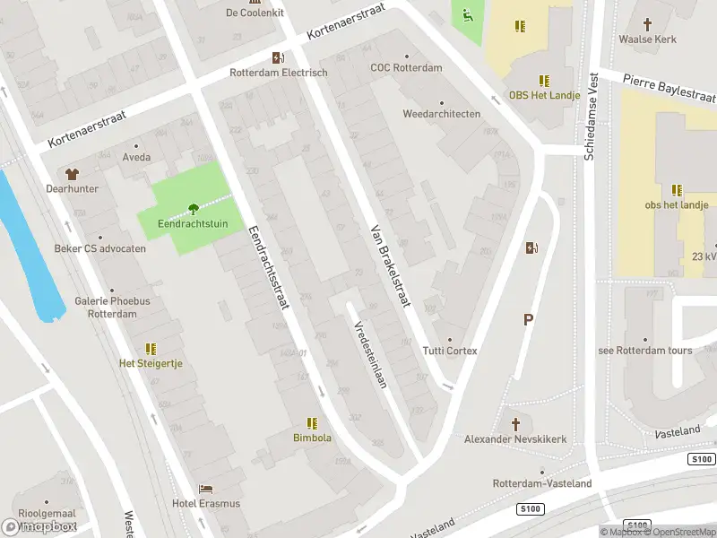 Ambulance met grote spoed naar de Van Brakelstraat in Rotterdam