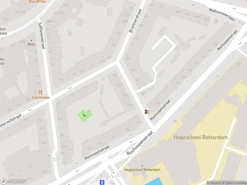 Ambulance met gepaste spoed naar de Breitnerstraat in Rotterdam