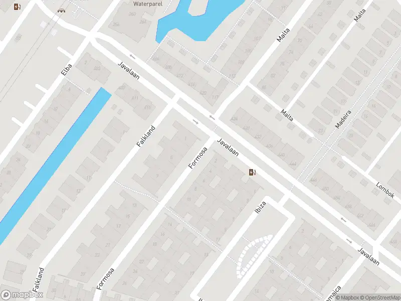 Ambulance met grote spoed naar de Formosa in Zoetermeer