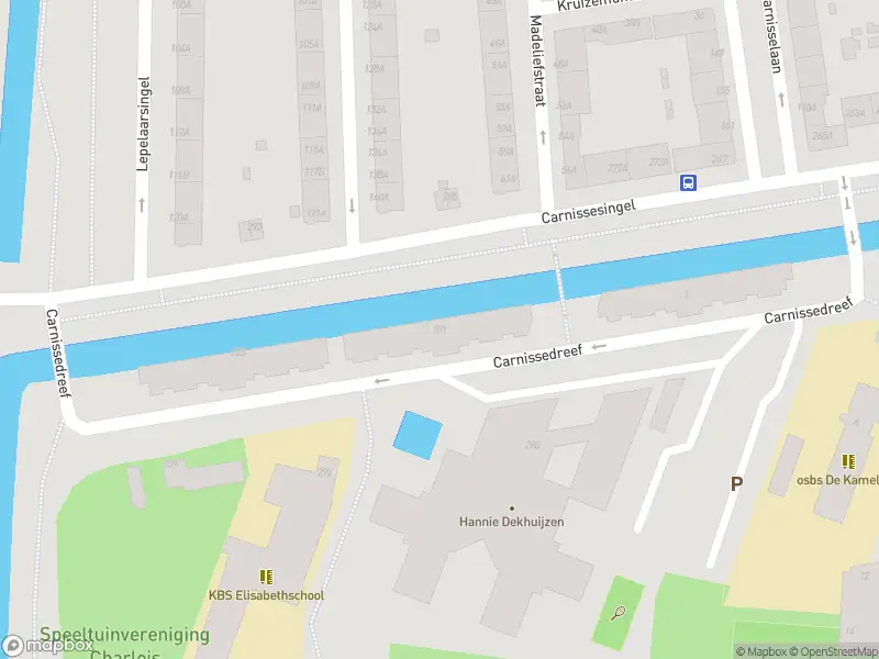 Ambulance naar de Carnissedreef in Rotterdam