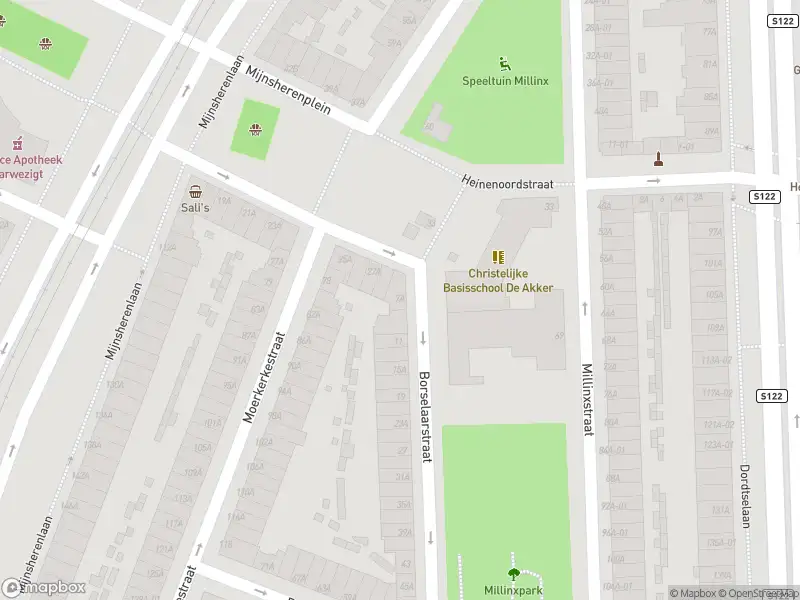 Ambulance met gepaste spoed naar de Borselaarstraat in Rotterdam