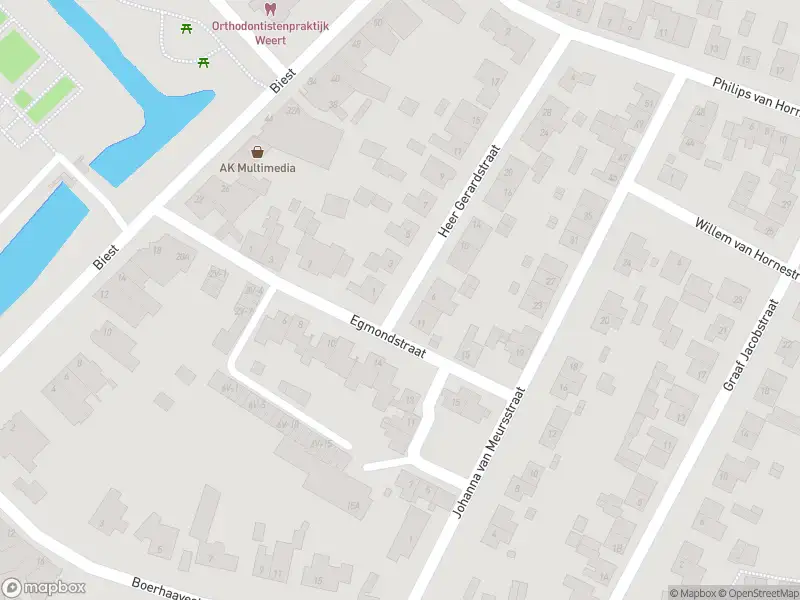 Brandweer met grote spoed naar de Heer Gerardstraat in Weert vanwege gebouwbrand