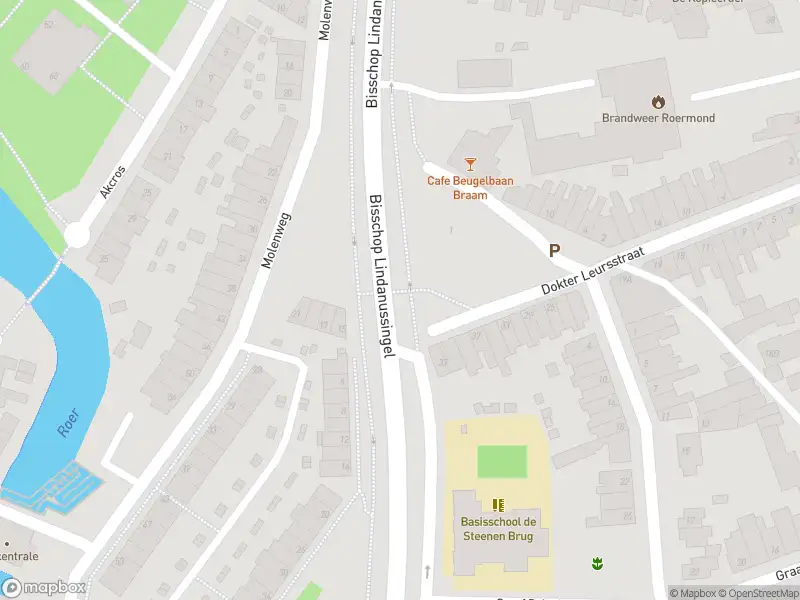 Brandweer met gepaste spoed naar de Bisschop Lindanussingel in Roermond